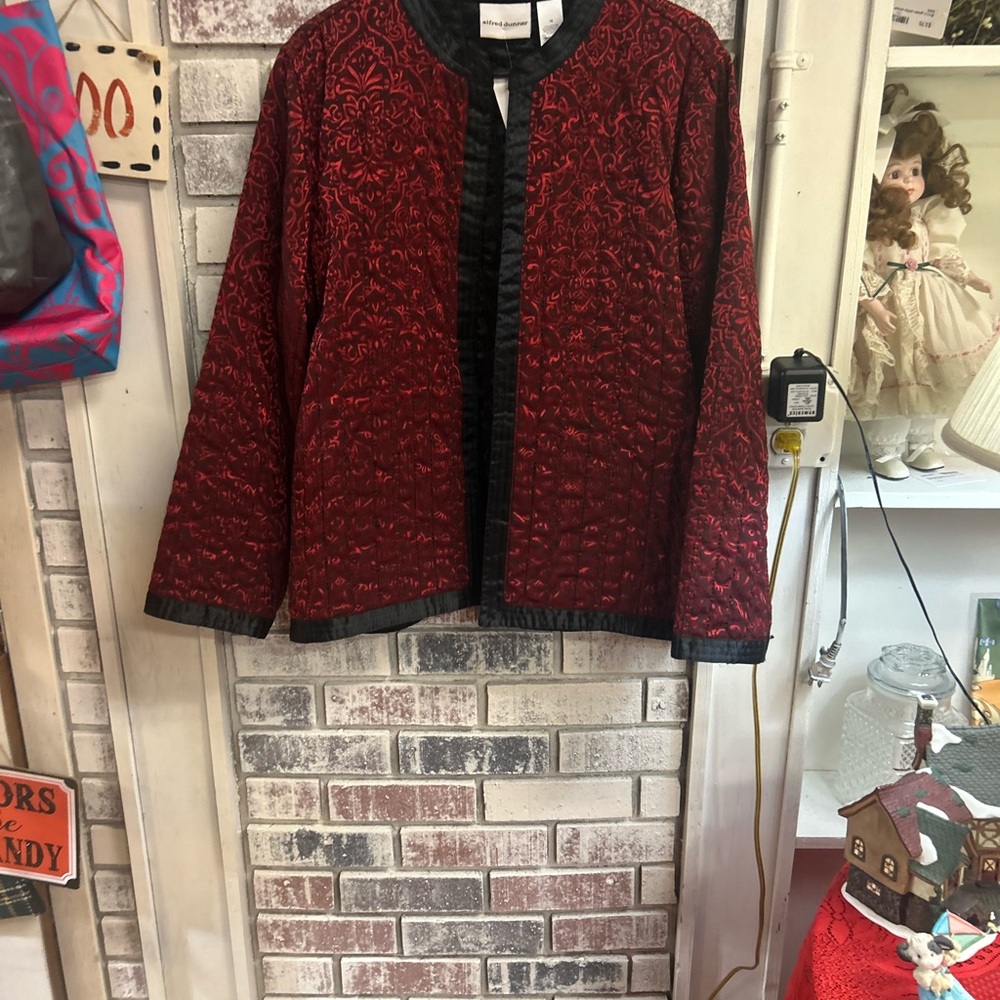 🛍️ Alfred Dunner Ladies size 16 quilted Cardigan
